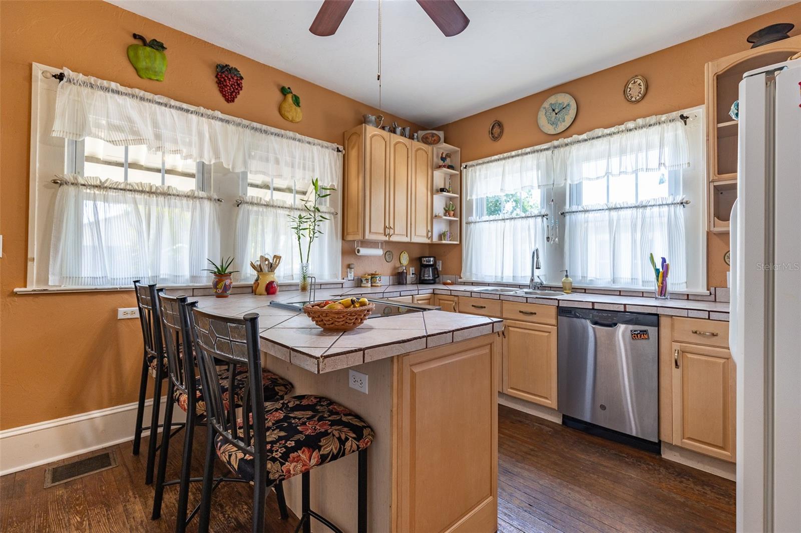 1221 18TH ST W, BRADENTON, FL, 34205