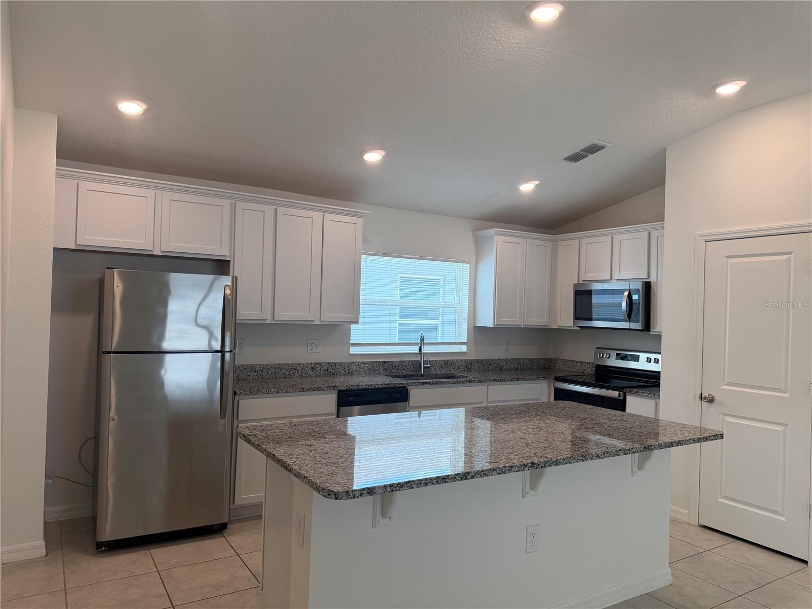 711 SCRUB OAK HAMMOCK RD, DAVENPORT, FL, 33837