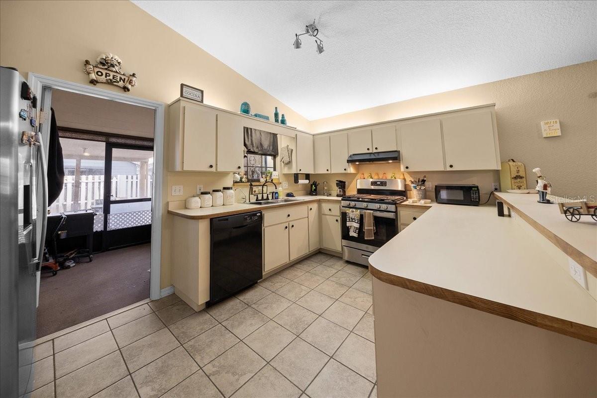 3929 NE 22ND ST, OCALA, FL, 34470