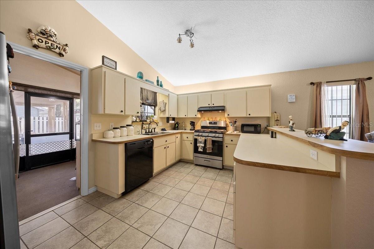 3929 NE 22ND ST, OCALA, FL, 34470