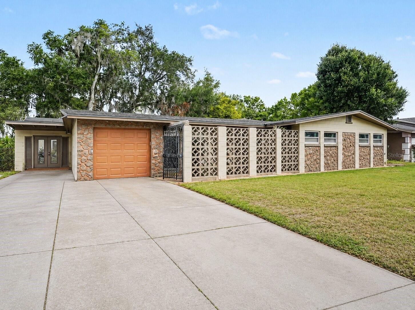 1162 CORETTA WAY, ORLANDO, FL, 32805