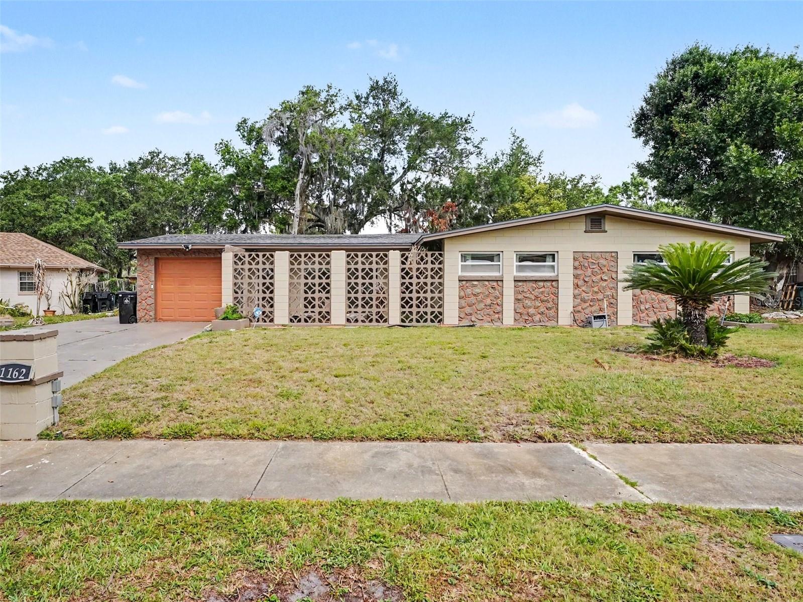 1162 CORETTA WAY, ORLANDO, FL, 32805