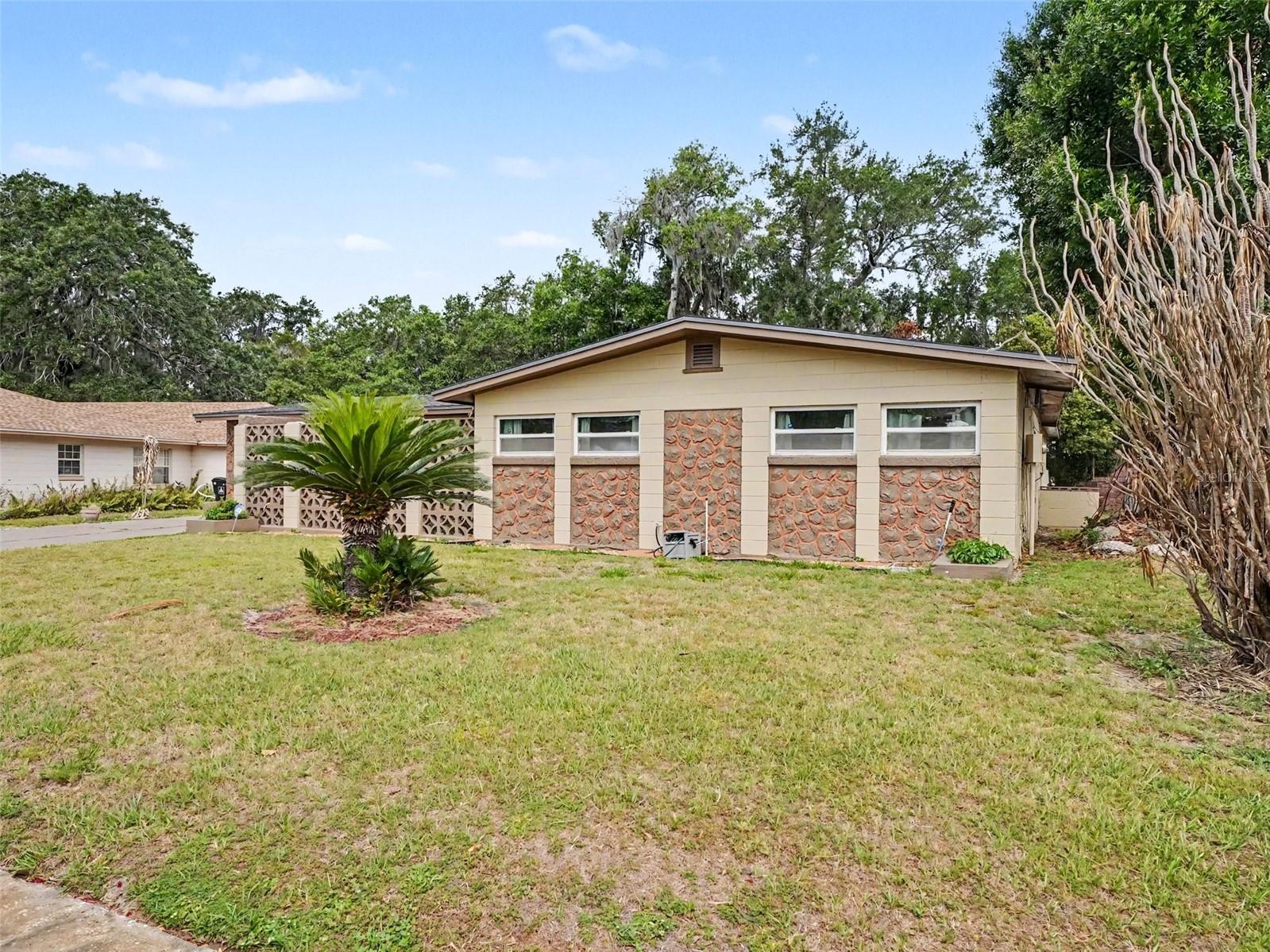 1162 CORETTA WAY, ORLANDO, FL, 32805