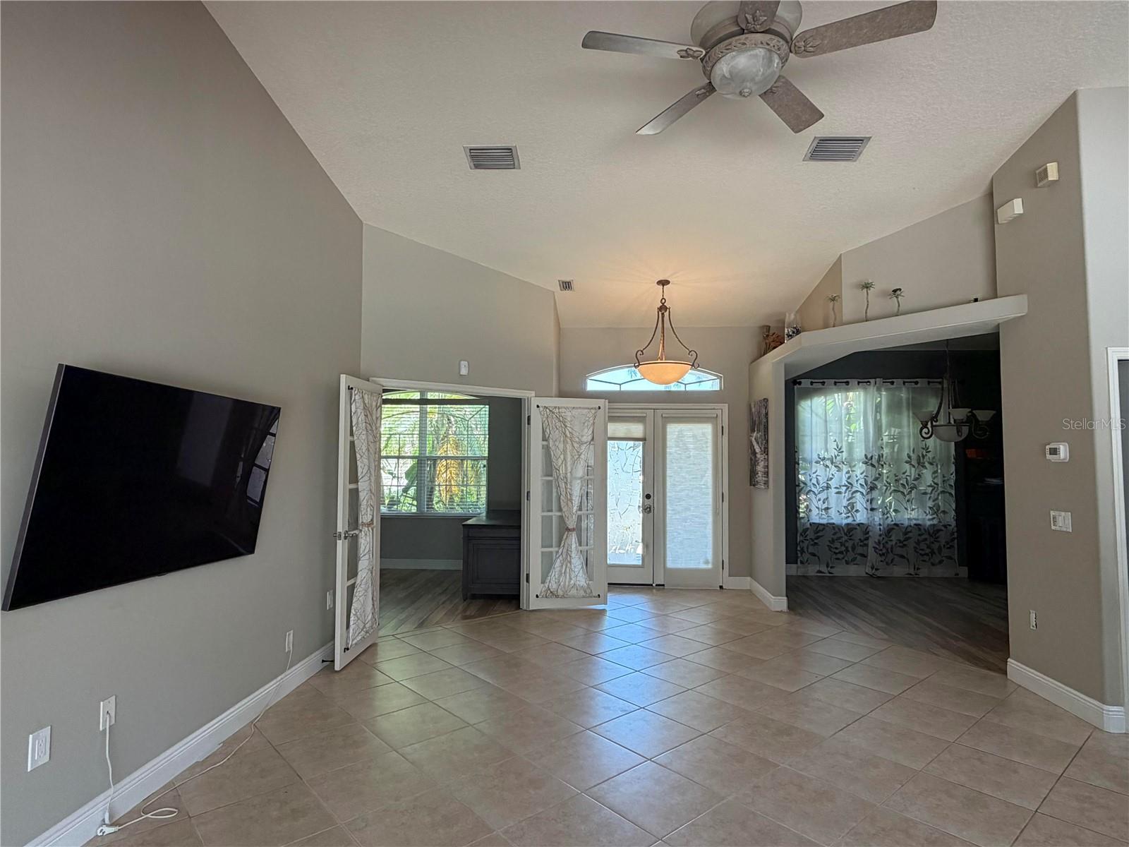 9243 13TH AVENUE CIR NW, BRADENTON, FL, 34209