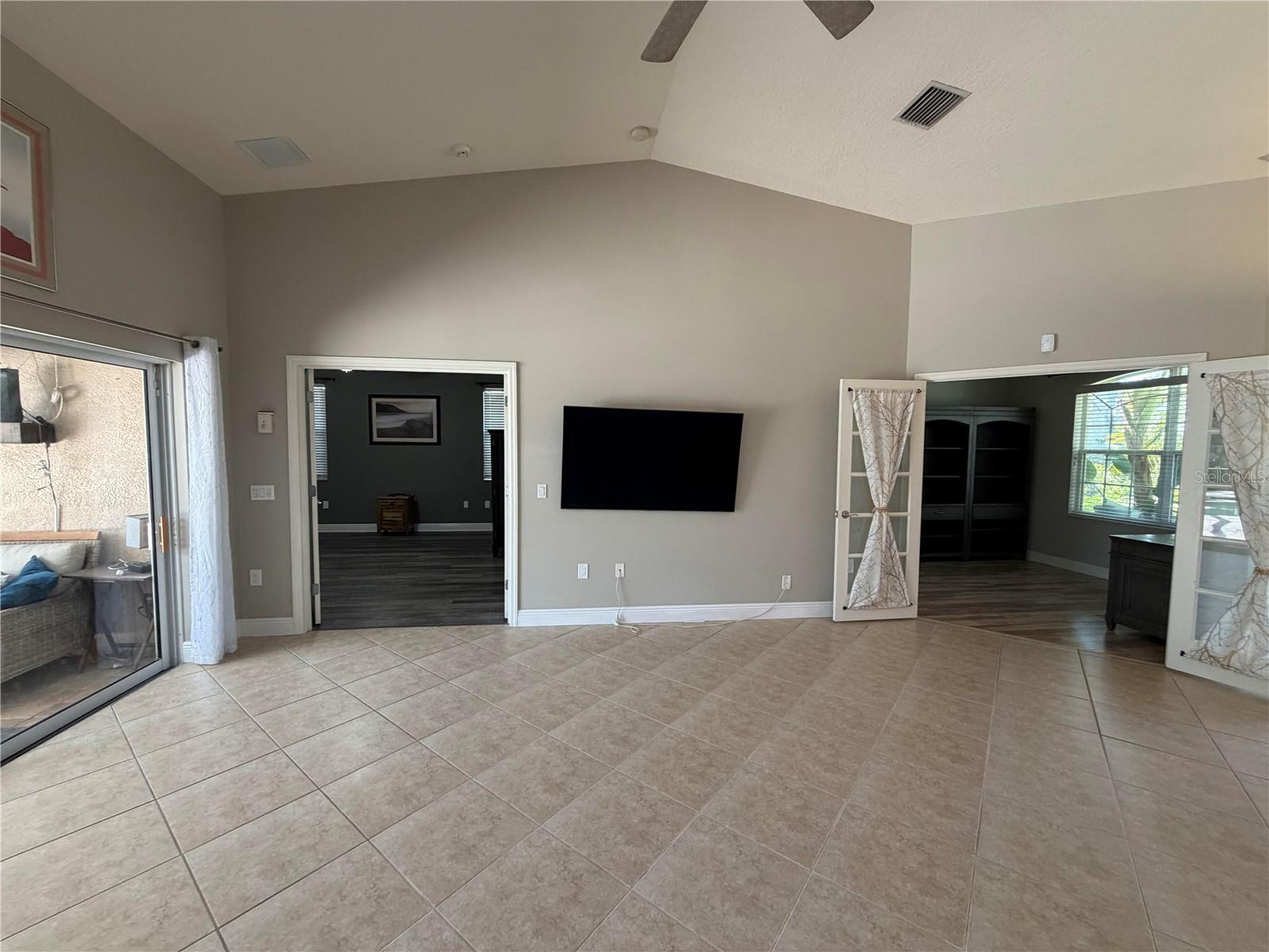9243 13TH AVENUE CIR NW, BRADENTON, FL, 34209