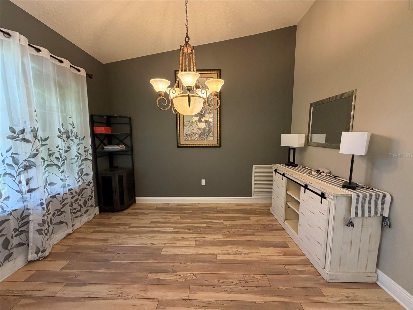 9243 13TH AVENUE CIR NW, BRADENTON, FL, 34209