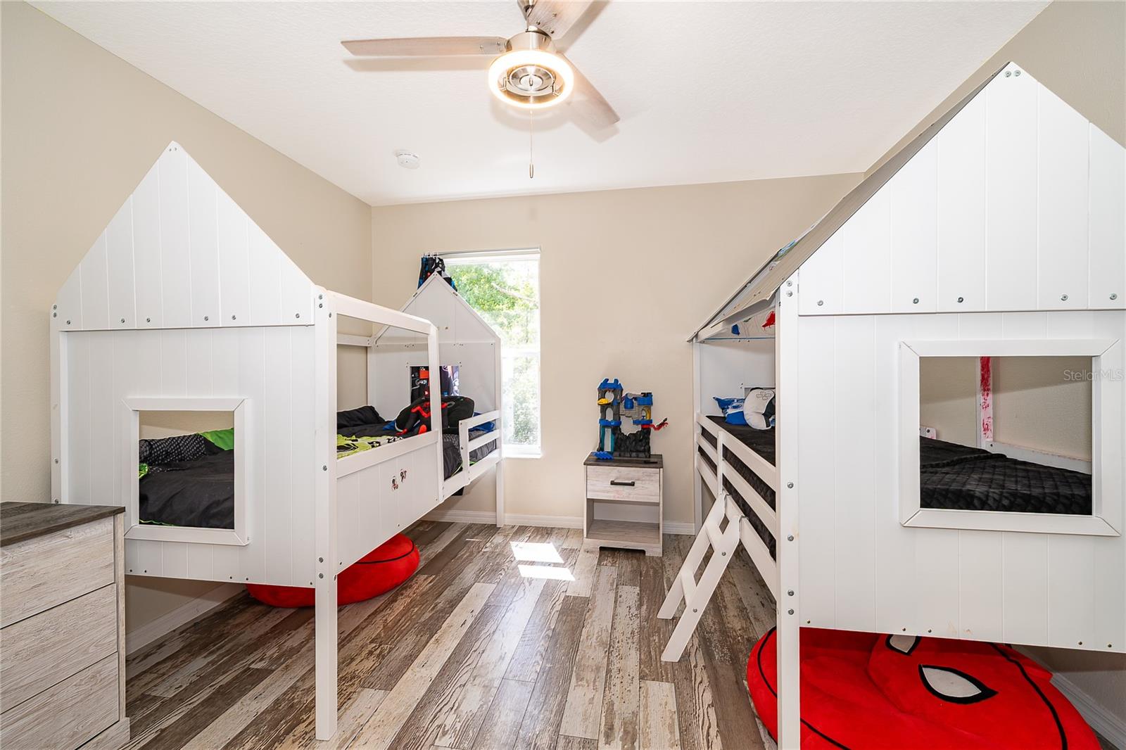 9808 BENNINGTON CHASE DR, ORLANDO, FL, 32829