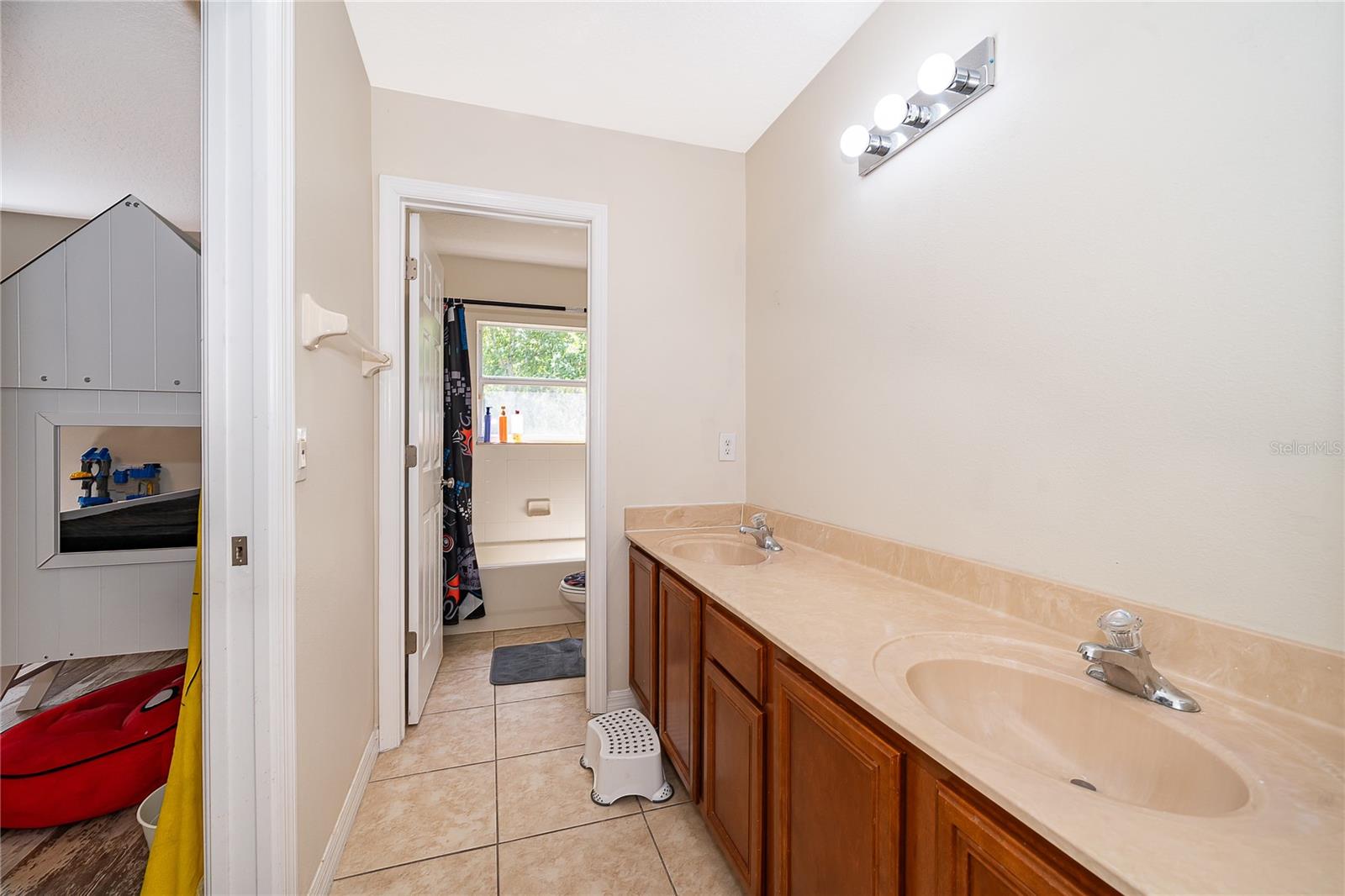 9808 BENNINGTON CHASE DR, ORLANDO, FL, 32829
