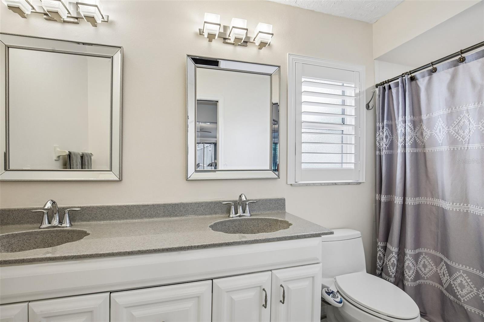 4541 CHARING CROSS RD, SARASOTA, FL, 34241