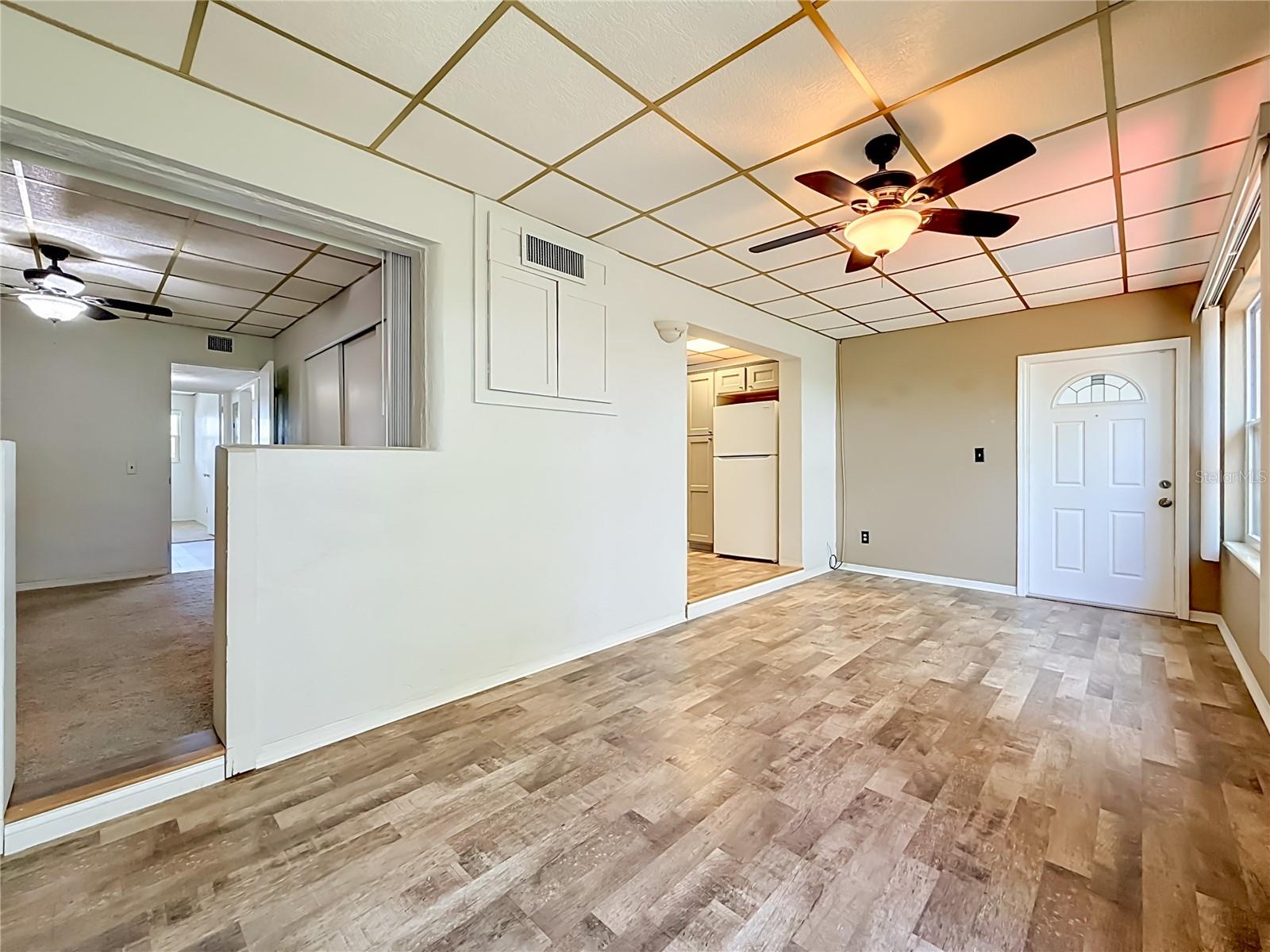 5860 43RD TER N #1513, KENNETH CITY, FL, 33709