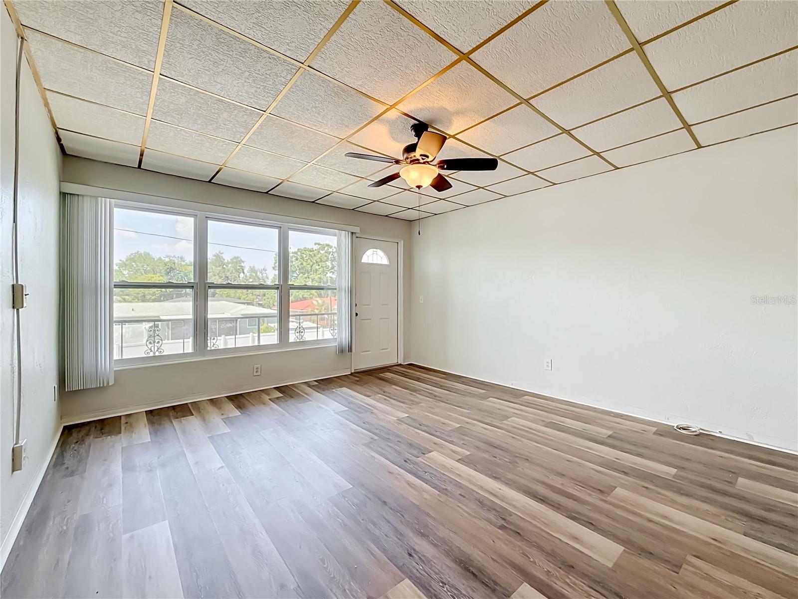 5860 43RD TER N #1513, KENNETH CITY, FL, 33709
