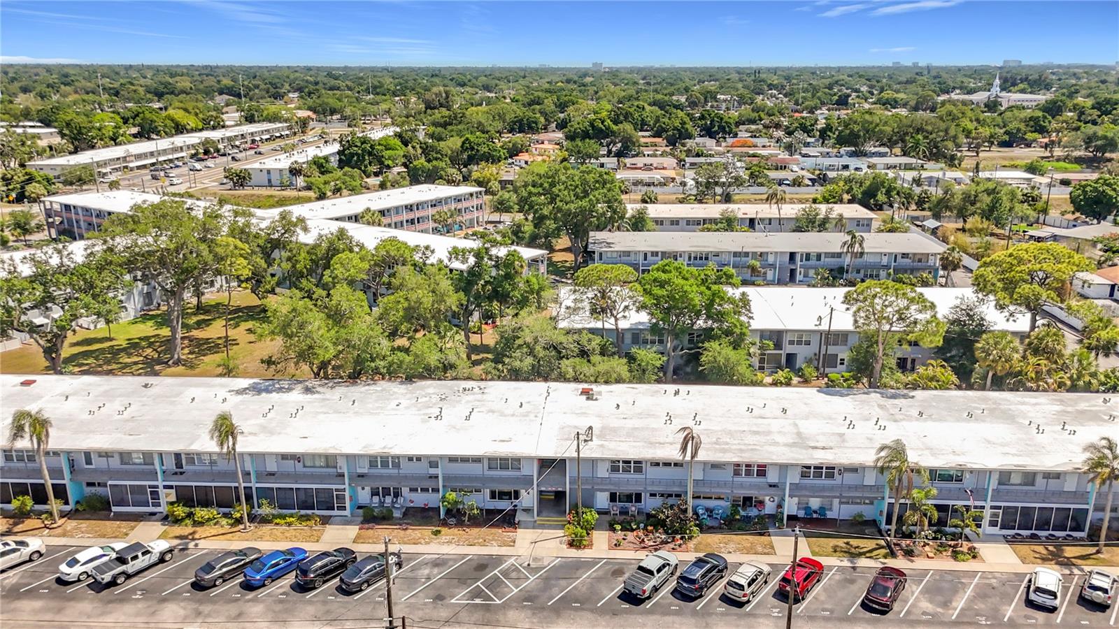 5860 43RD TER N #1513, KENNETH CITY, FL, 33709
