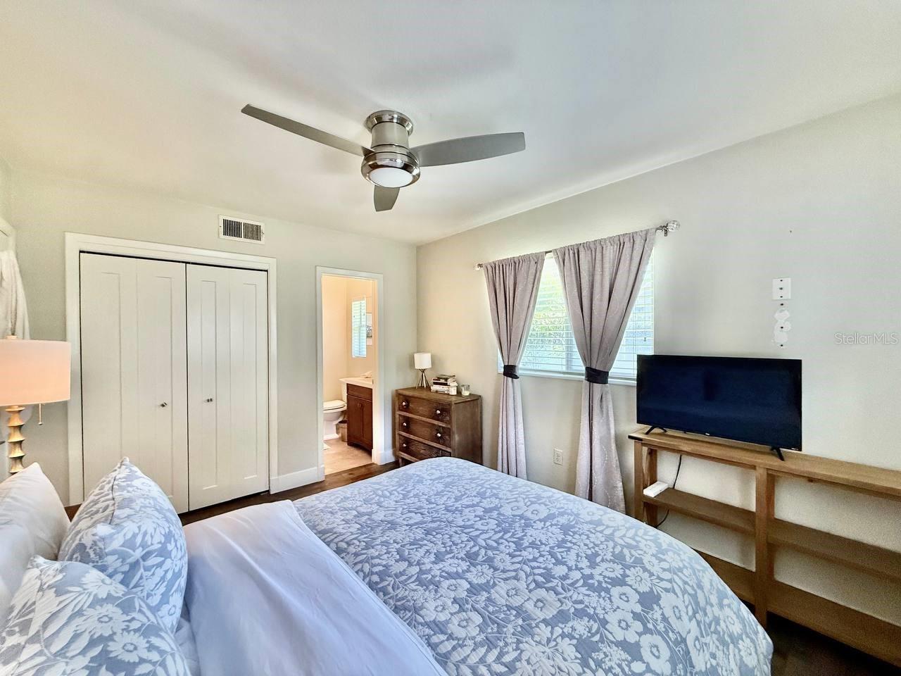 2233 SNEAD AVE, DUNEDIN, FL, 34698