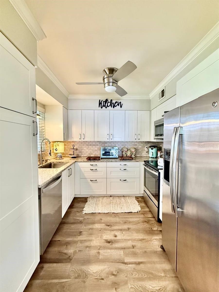 2233 SNEAD AVE, DUNEDIN, FL, 34698