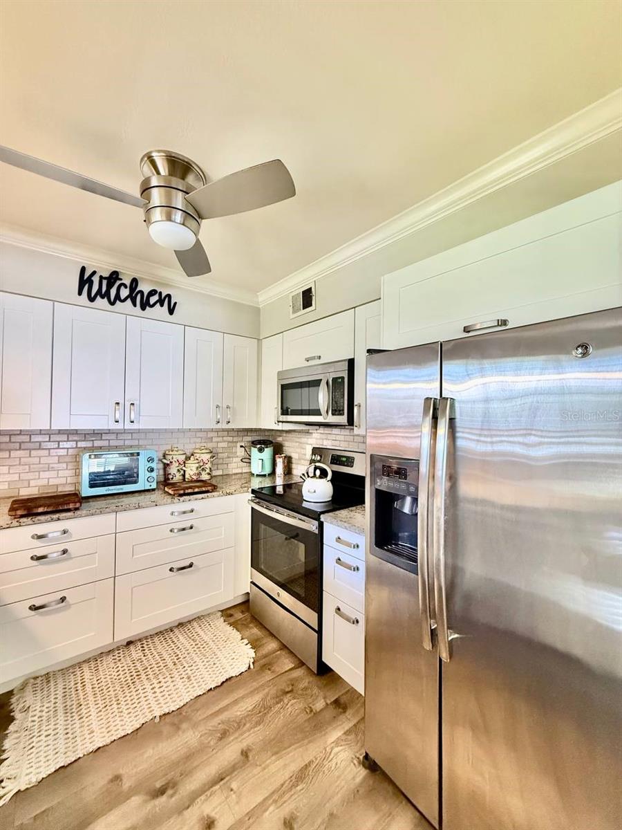 2233 SNEAD AVE, DUNEDIN, FL, 34698