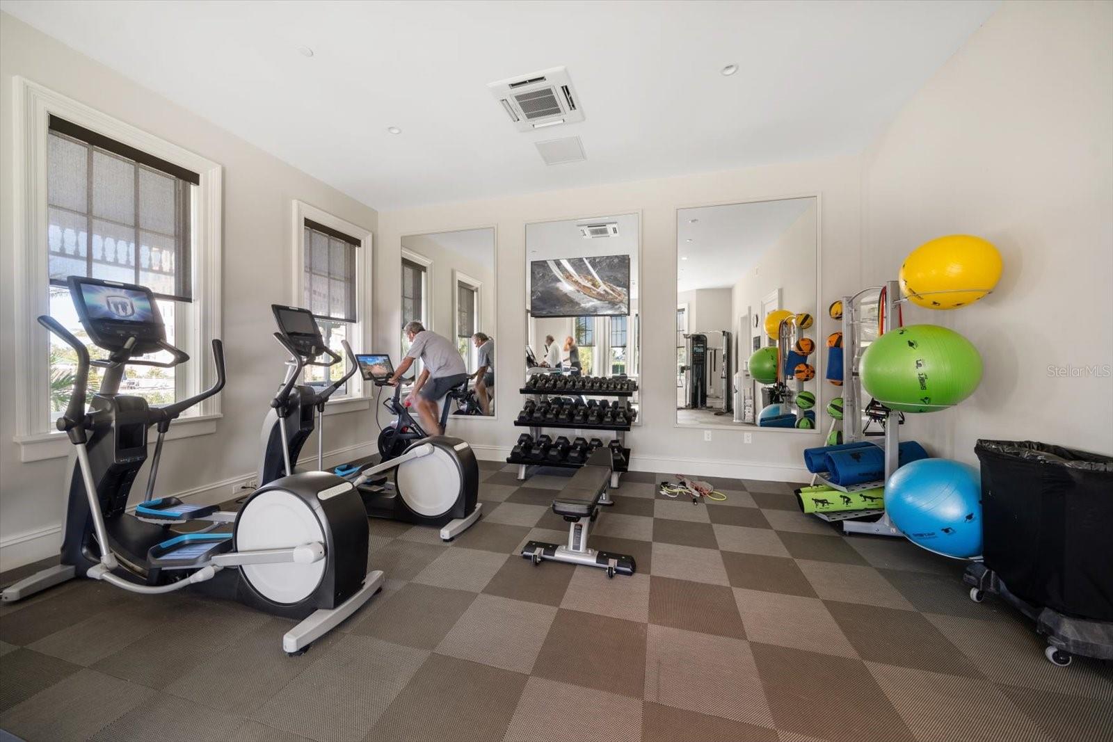85 BELLEVIEW BLVD #401, BELLEAIR, FL, 33756