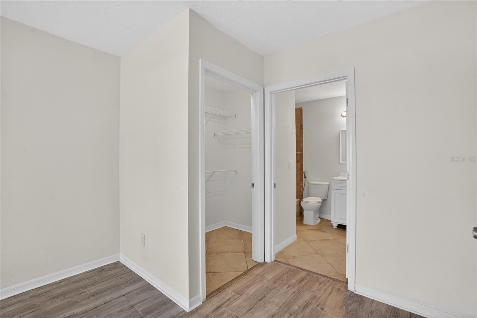 4364 S KIRKMAN RD #307, ORLANDO, FL, 32811