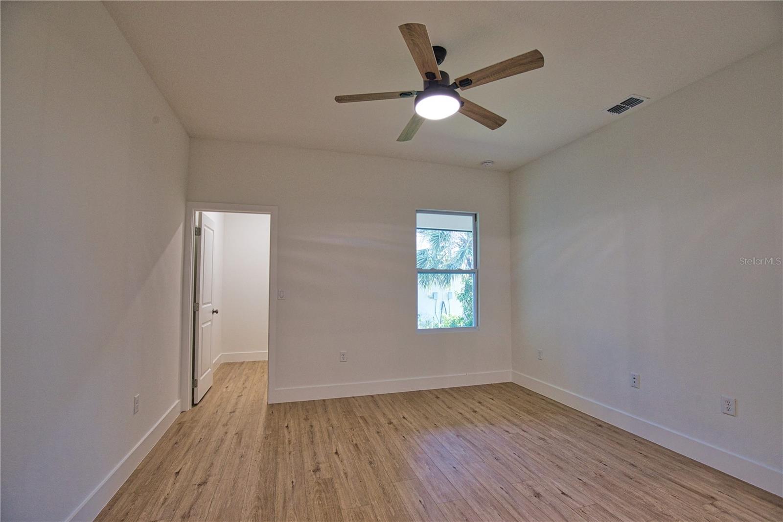 289 BOUNDARY BLVD #202, ROTONDA WEST, FL, 33947