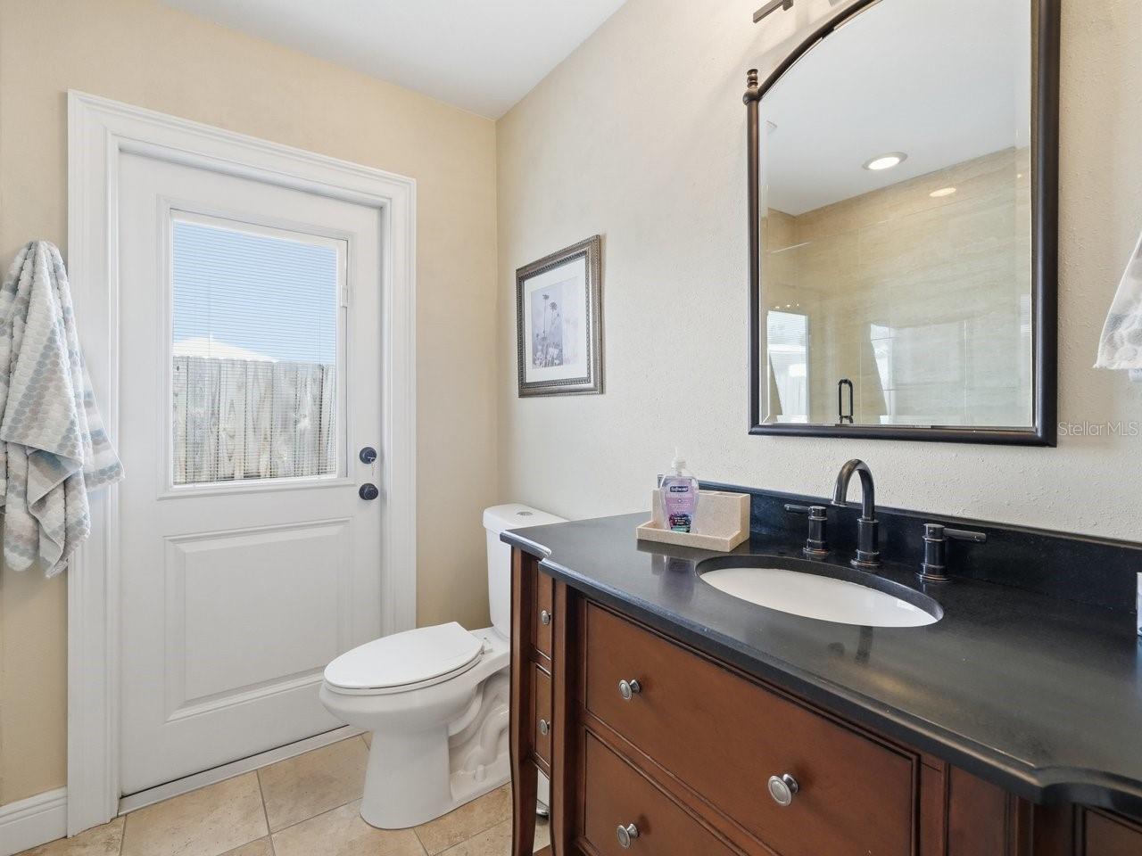 3650 SHADY BLUFFS DR, LARGO, FL, 33770