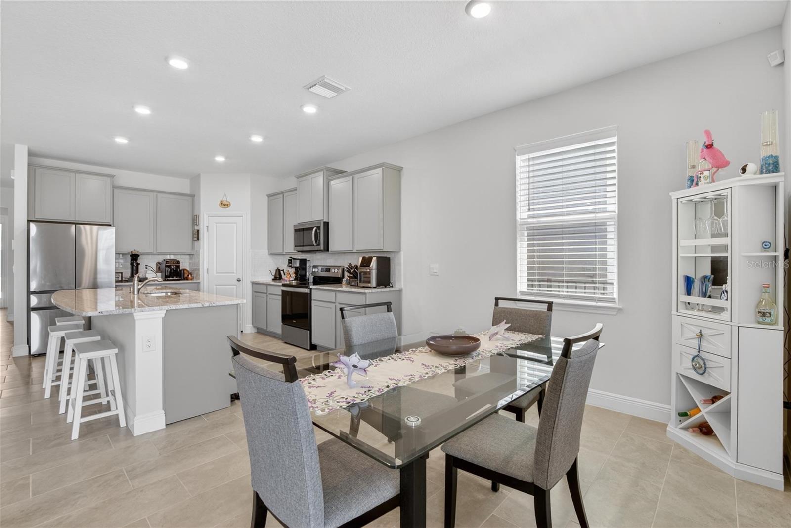 152 BRIGHT IBIS AVE, APOLLO BEACH, FL, 33572