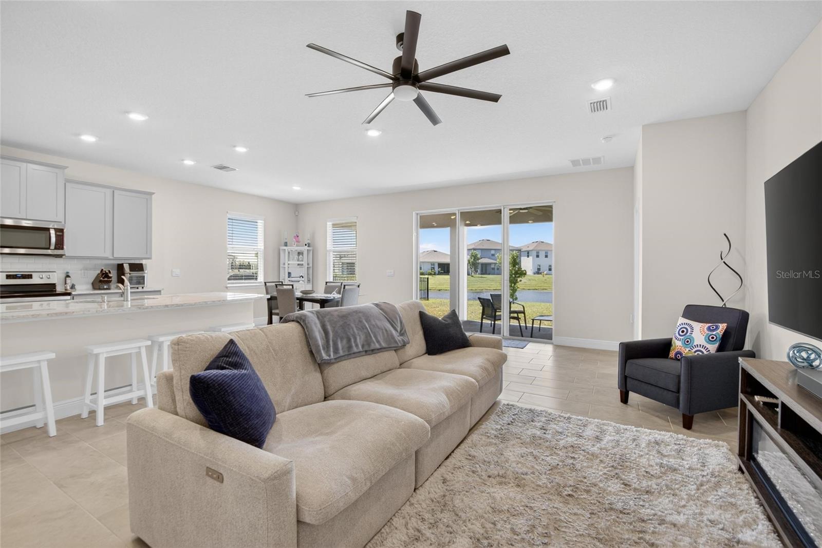152 BRIGHT IBIS AVE, APOLLO BEACH, FL, 33572
