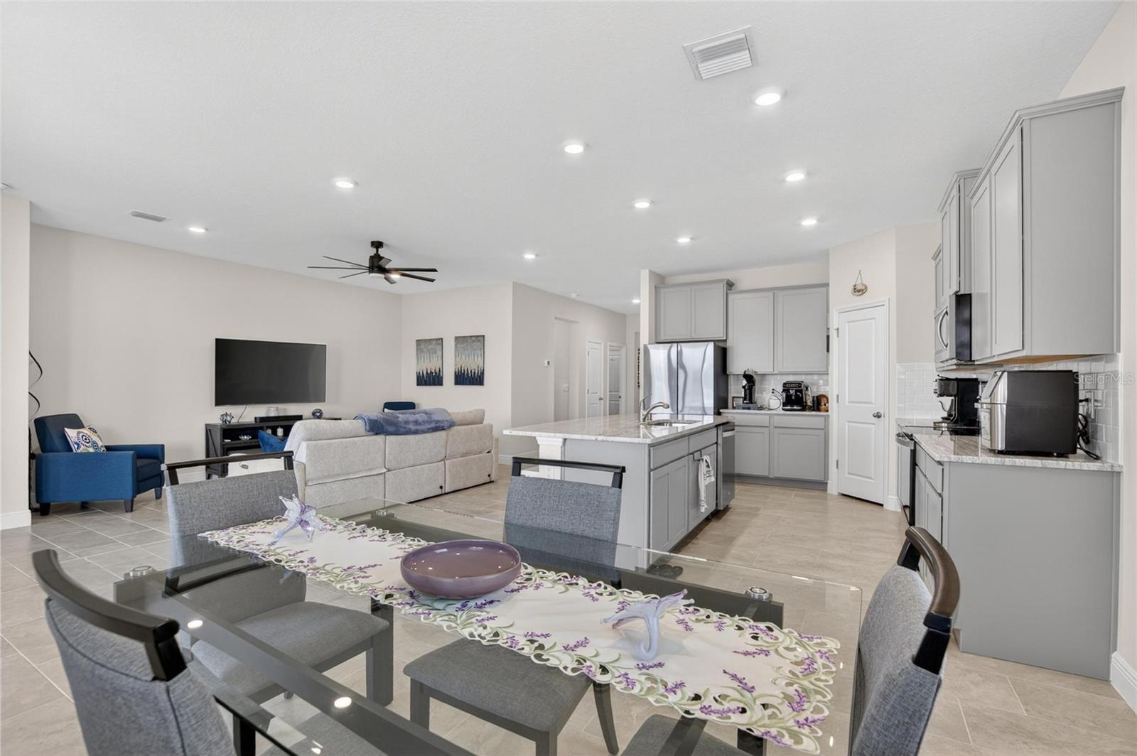 152 BRIGHT IBIS AVE, APOLLO BEACH, FL, 33572