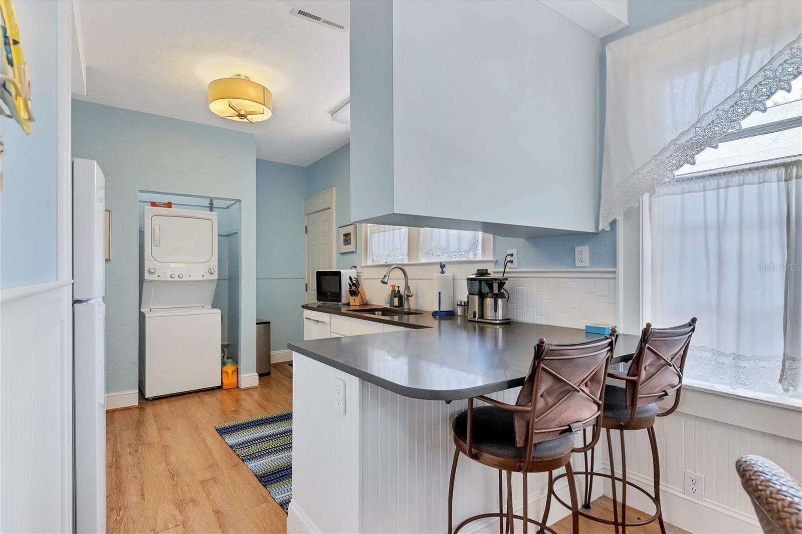 1676 OAK ST, SARASOTA, FL, 34236