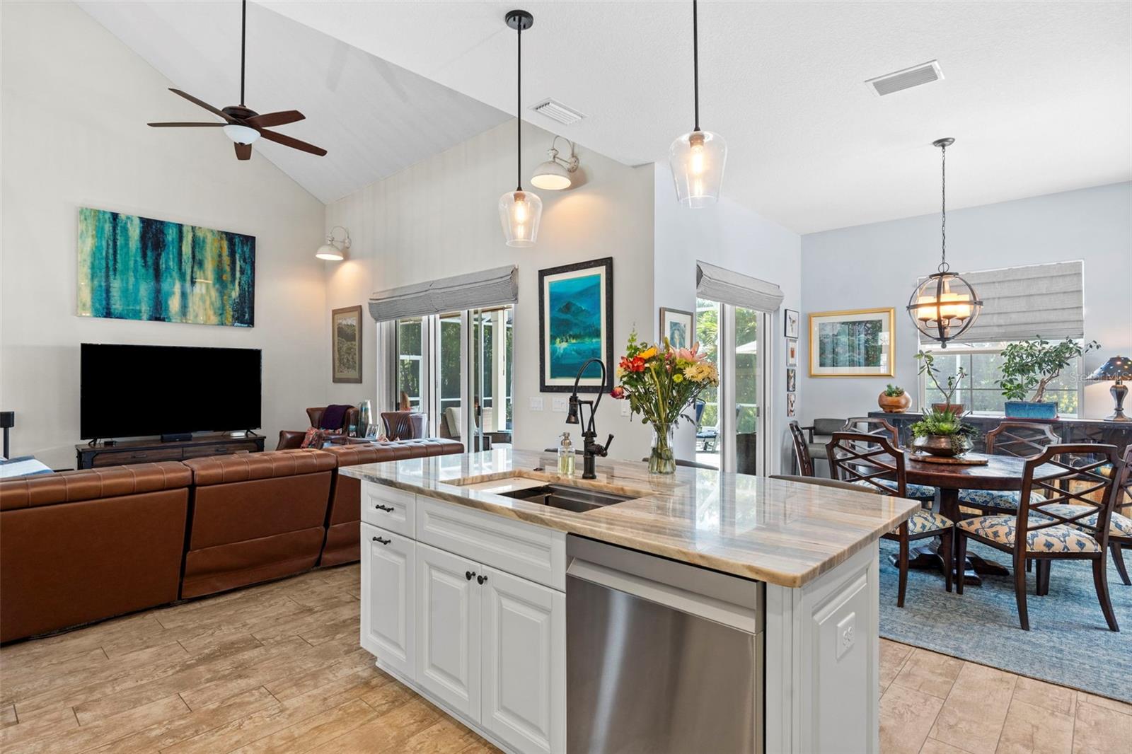 112 S FLORIDA AVE, TARPON SPRINGS, FL, 34689