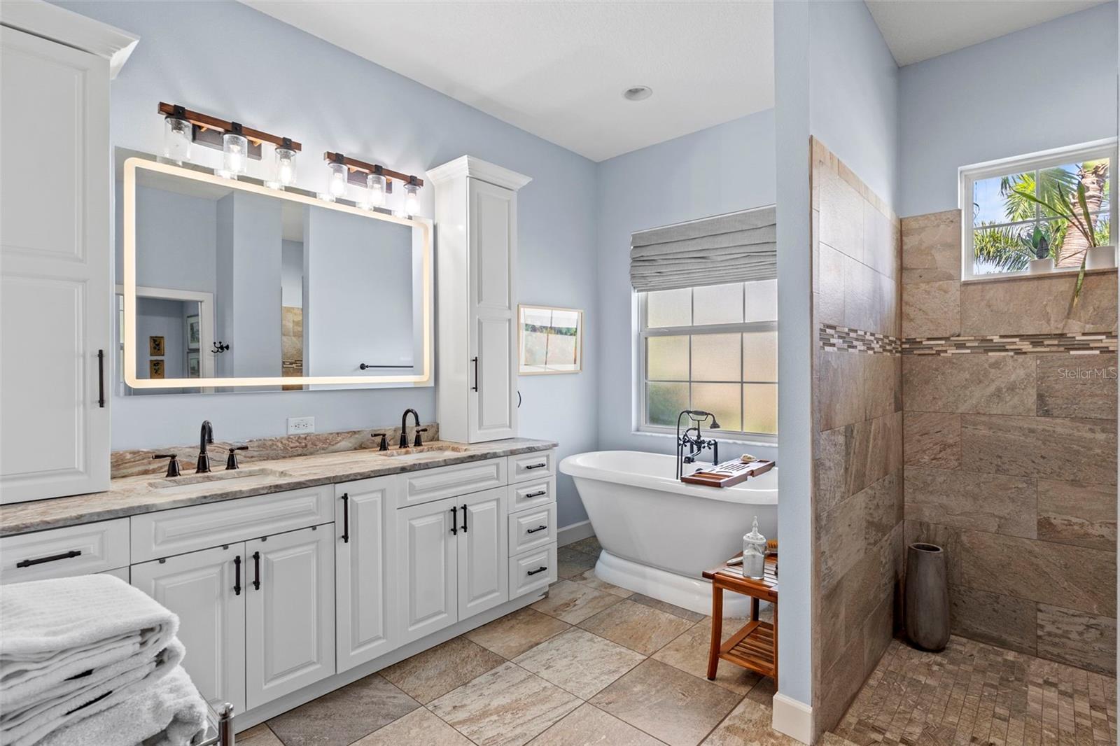 112 S FLORIDA AVE, TARPON SPRINGS, FL, 34689