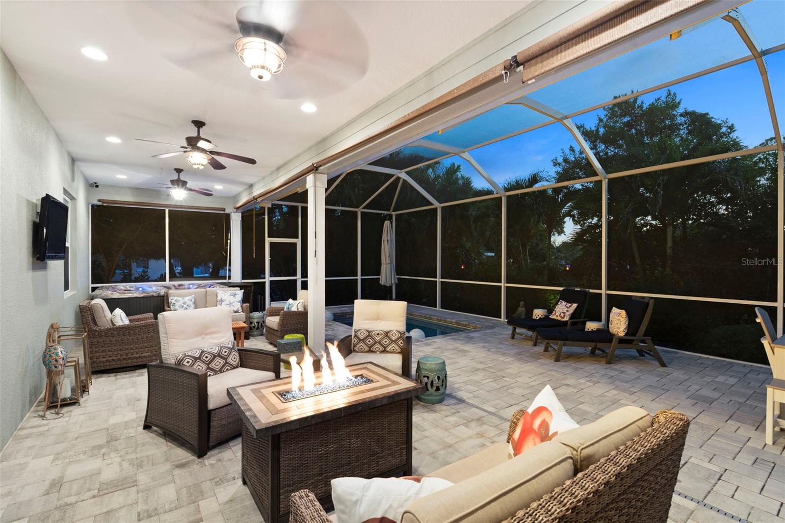 112 S FLORIDA AVE, TARPON SPRINGS, FL, 34689