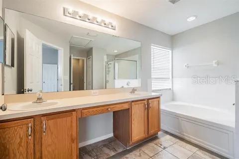 7637 MERCHANTVILLE CIR, ZEPHYRHILLS, FL, 33540