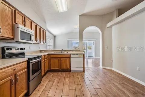 7637 MERCHANTVILLE CIR, ZEPHYRHILLS, FL, 33540