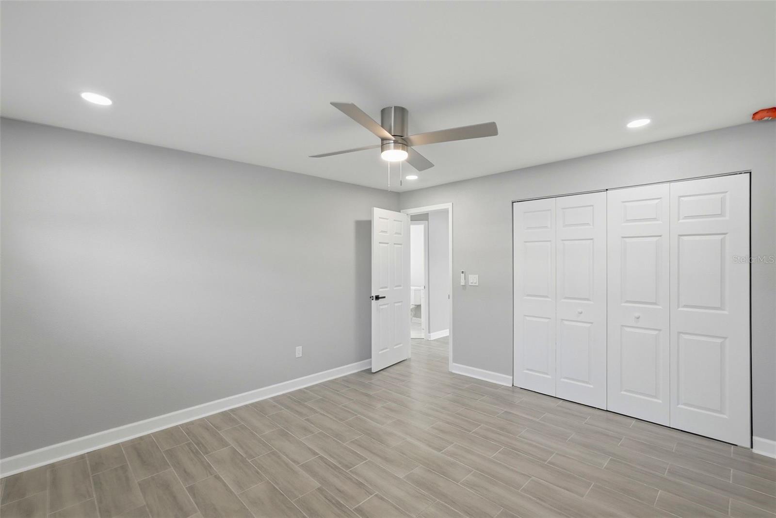 14906 N BAYSHORE DR, MADEIRA BEACH, FL, 33708