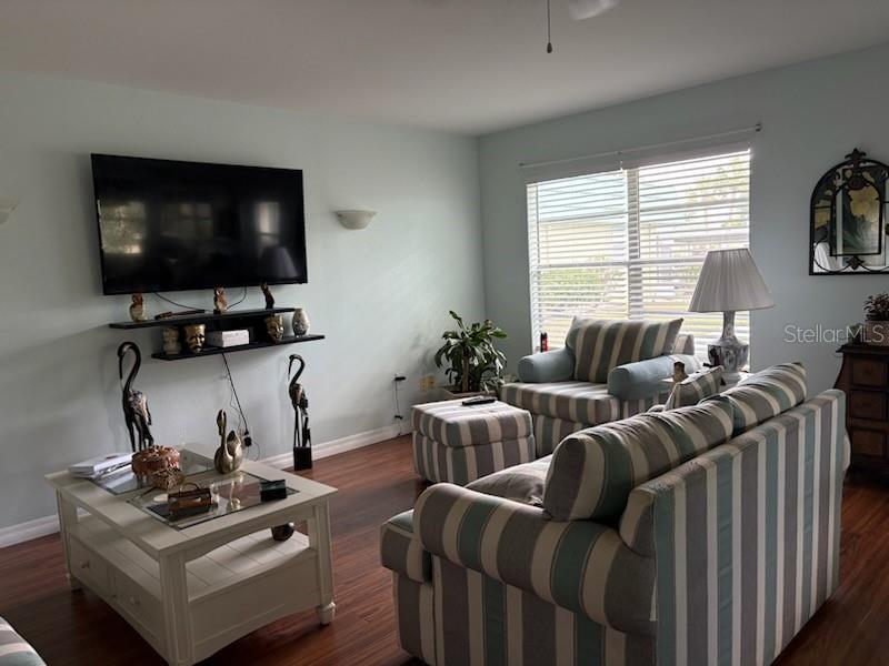 101 CAMBRIDGE TRL #200, SUN CITY CENTER, FL, 33573