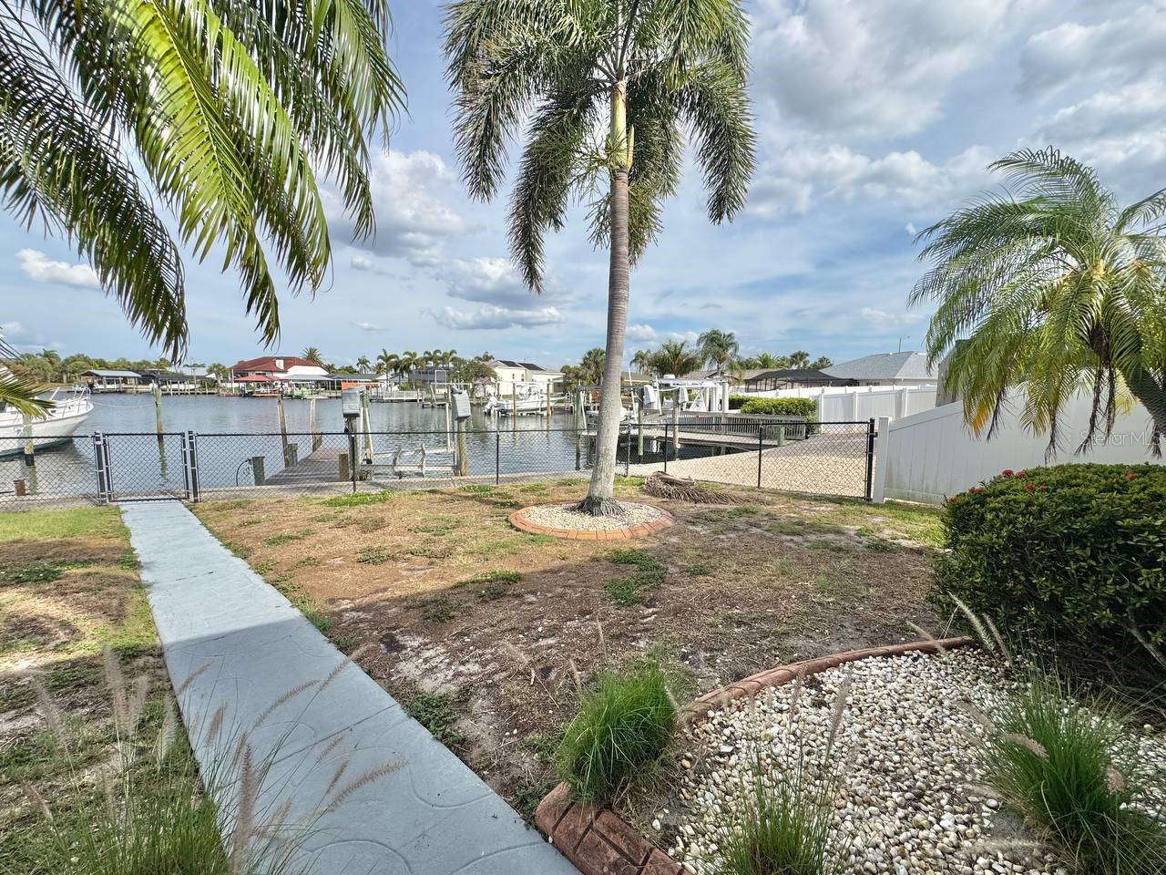 6316 LAKE SUNRISE DR, APOLLO BEACH, FL, 33572