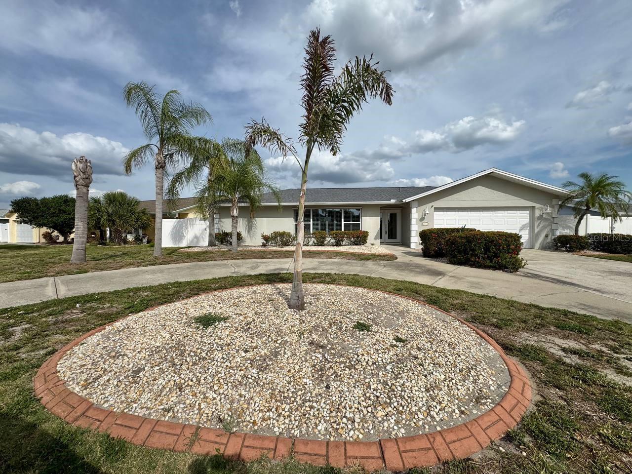 6316 LAKE SUNRISE DR, APOLLO BEACH, FL, 33572