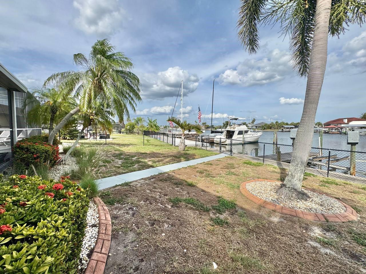 6316 LAKE SUNRISE DR, APOLLO BEACH, FL, 33572