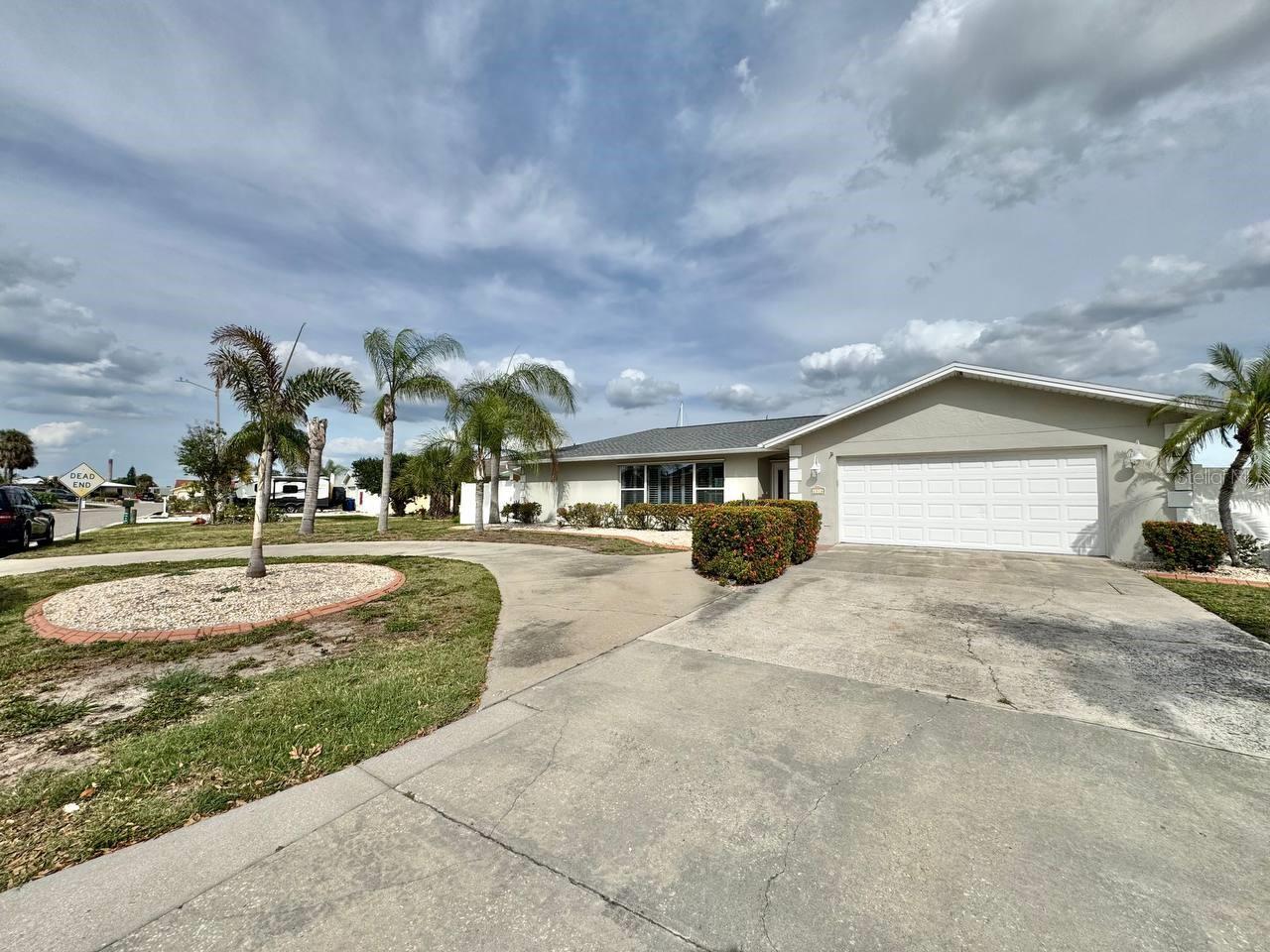 6316 LAKE SUNRISE DR, APOLLO BEACH, FL, 33572