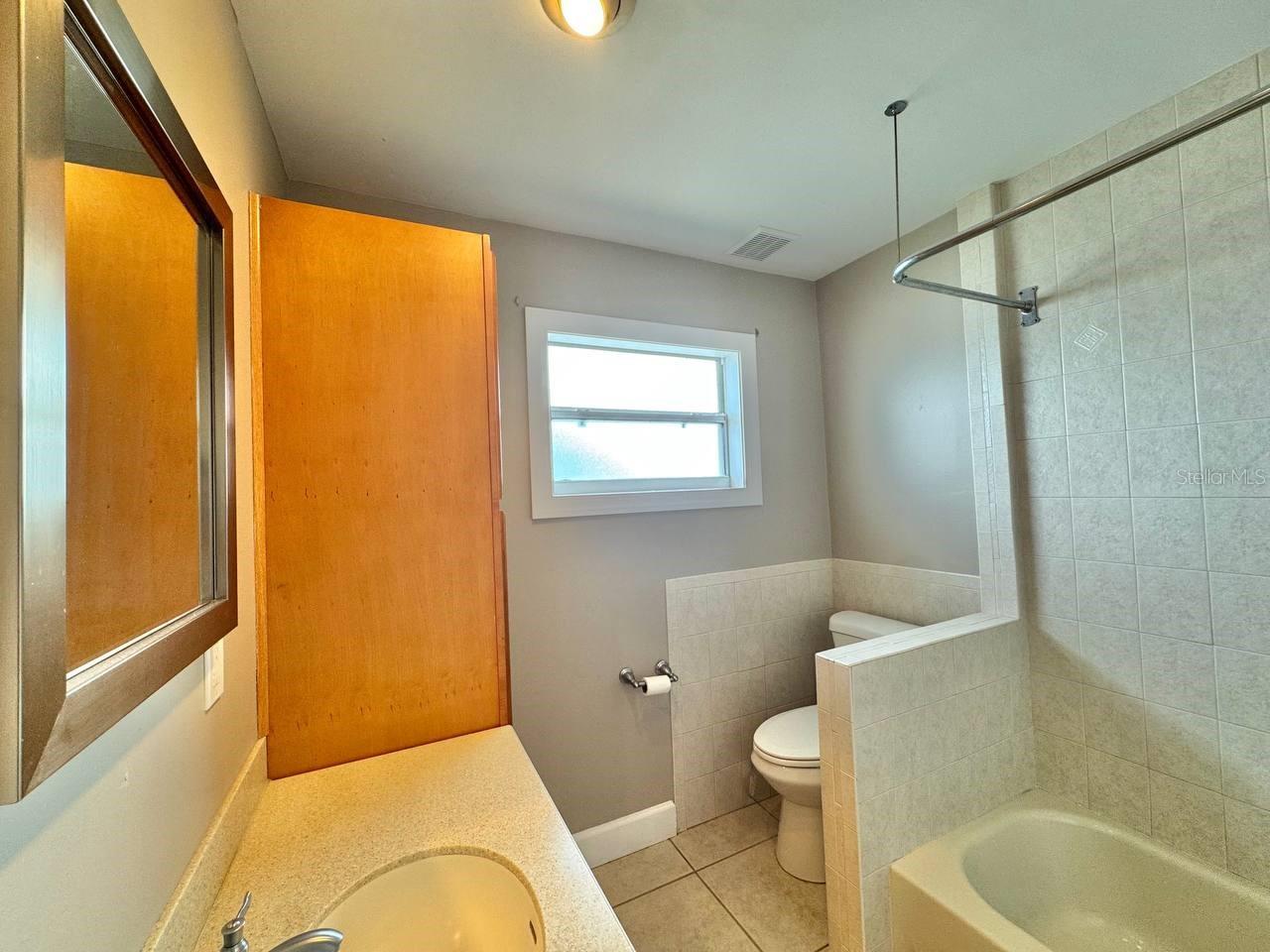 6316 LAKE SUNRISE DR, APOLLO BEACH, FL, 33572