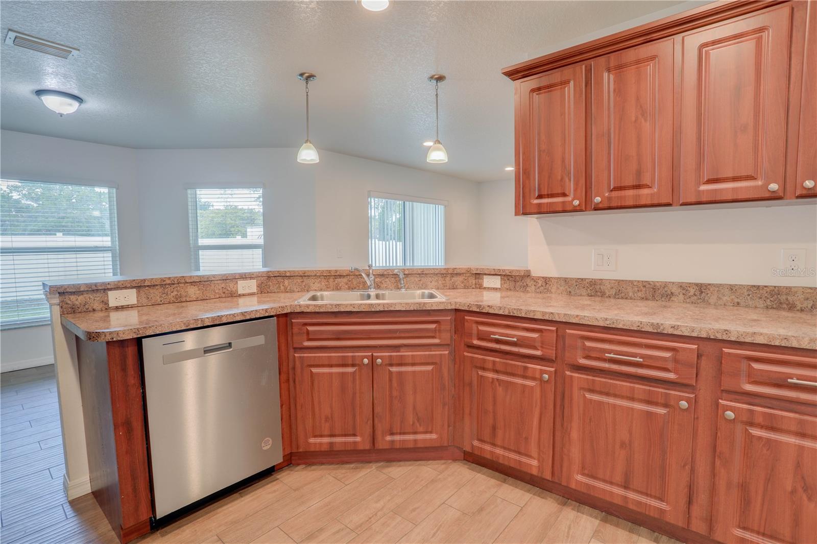 305 PRINCE ST, ORLANDO, FL, 32809