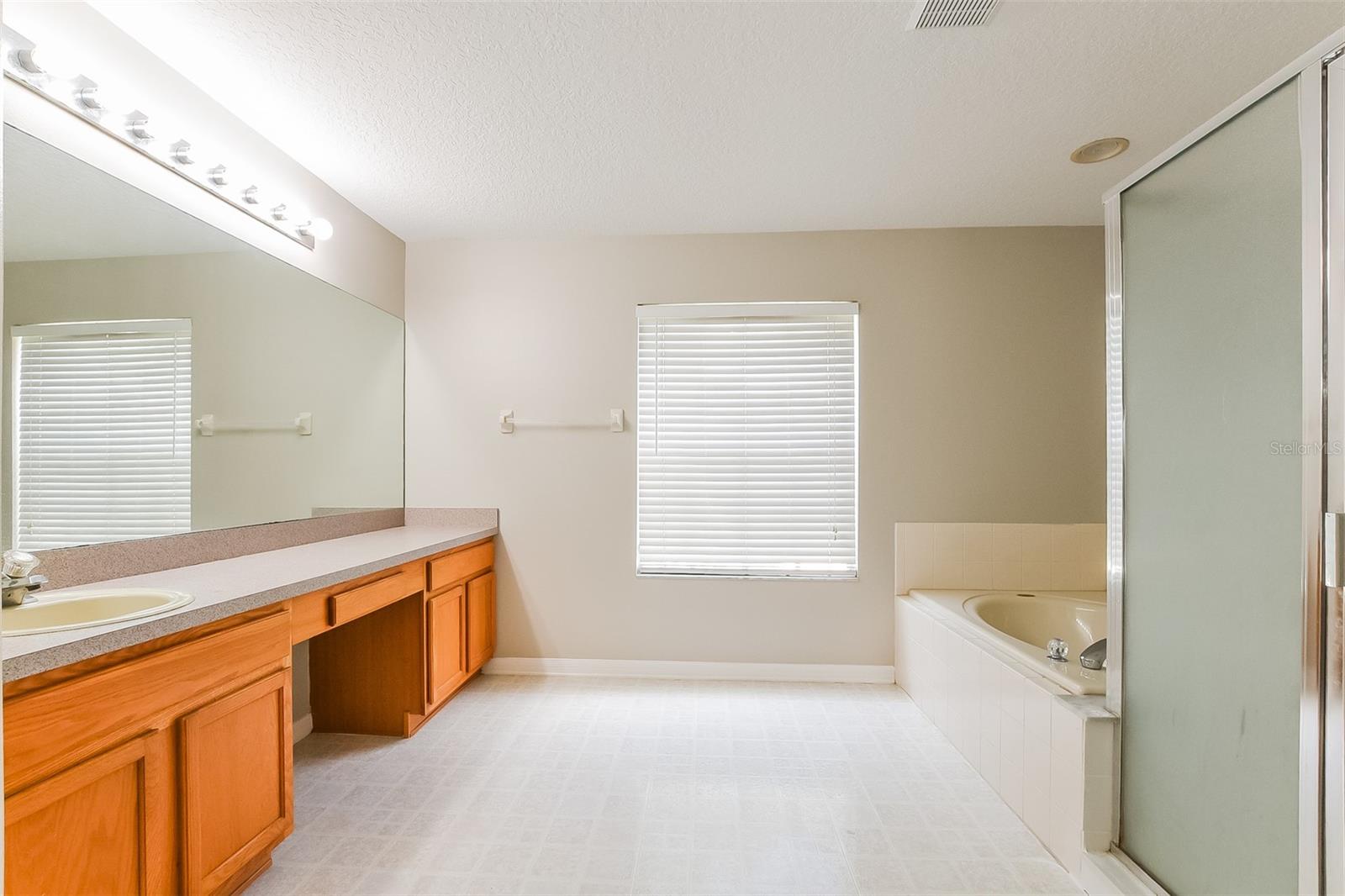 2043 HAMMOCK MOSS DR, ORLANDO, FL, 32820