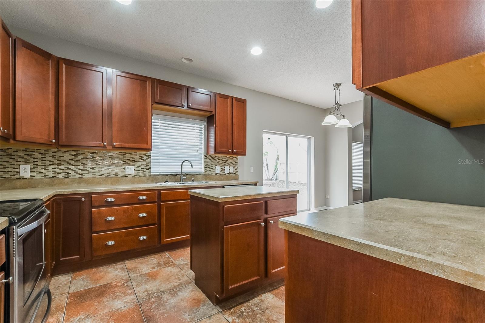 2043 HAMMOCK MOSS DR, ORLANDO, FL, 32820