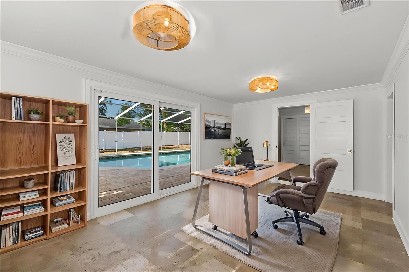 10916 CARROLLWOOD DR, TAMPA, FL, 33618