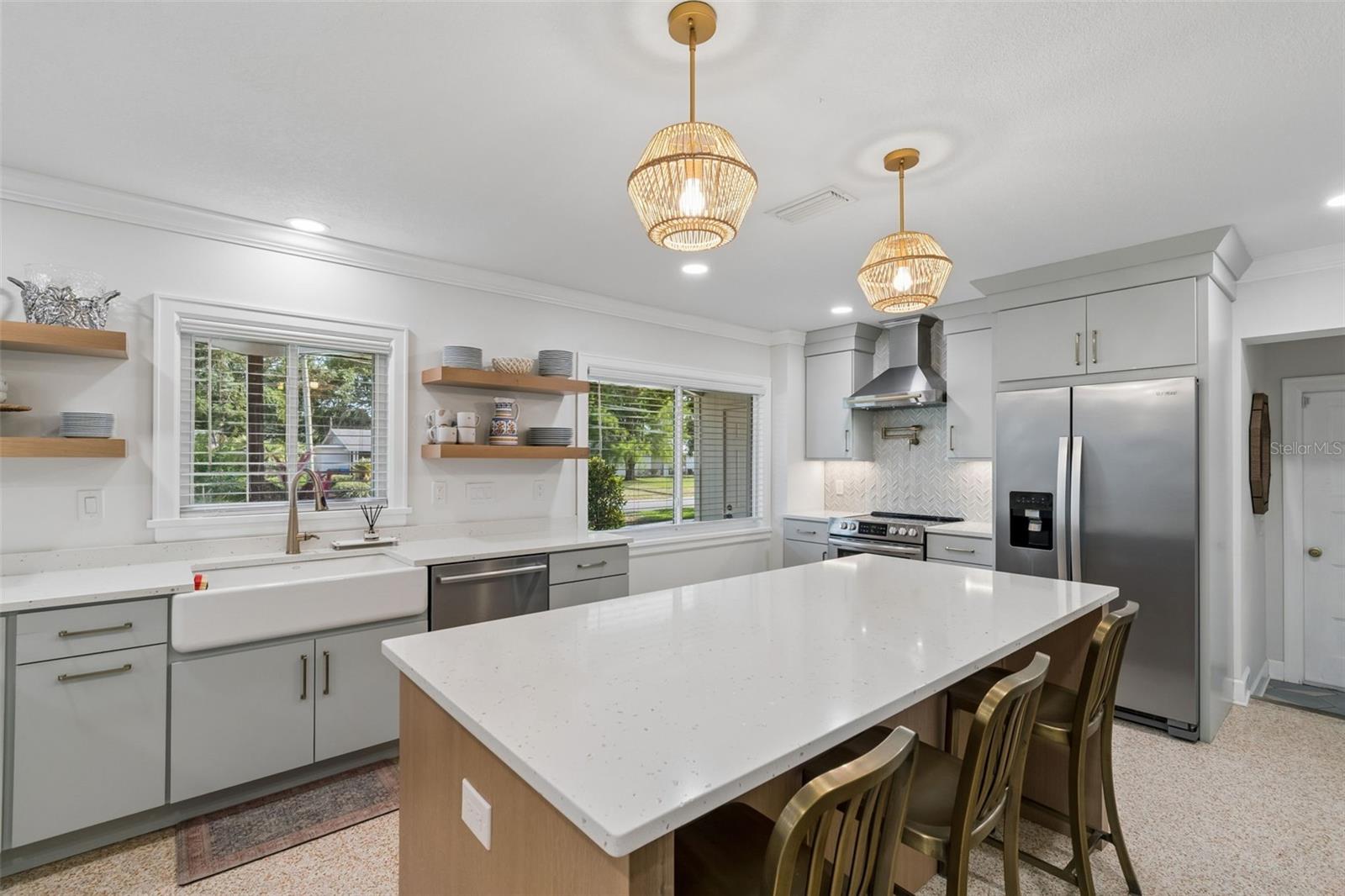 10916 CARROLLWOOD DR, TAMPA, FL, 33618