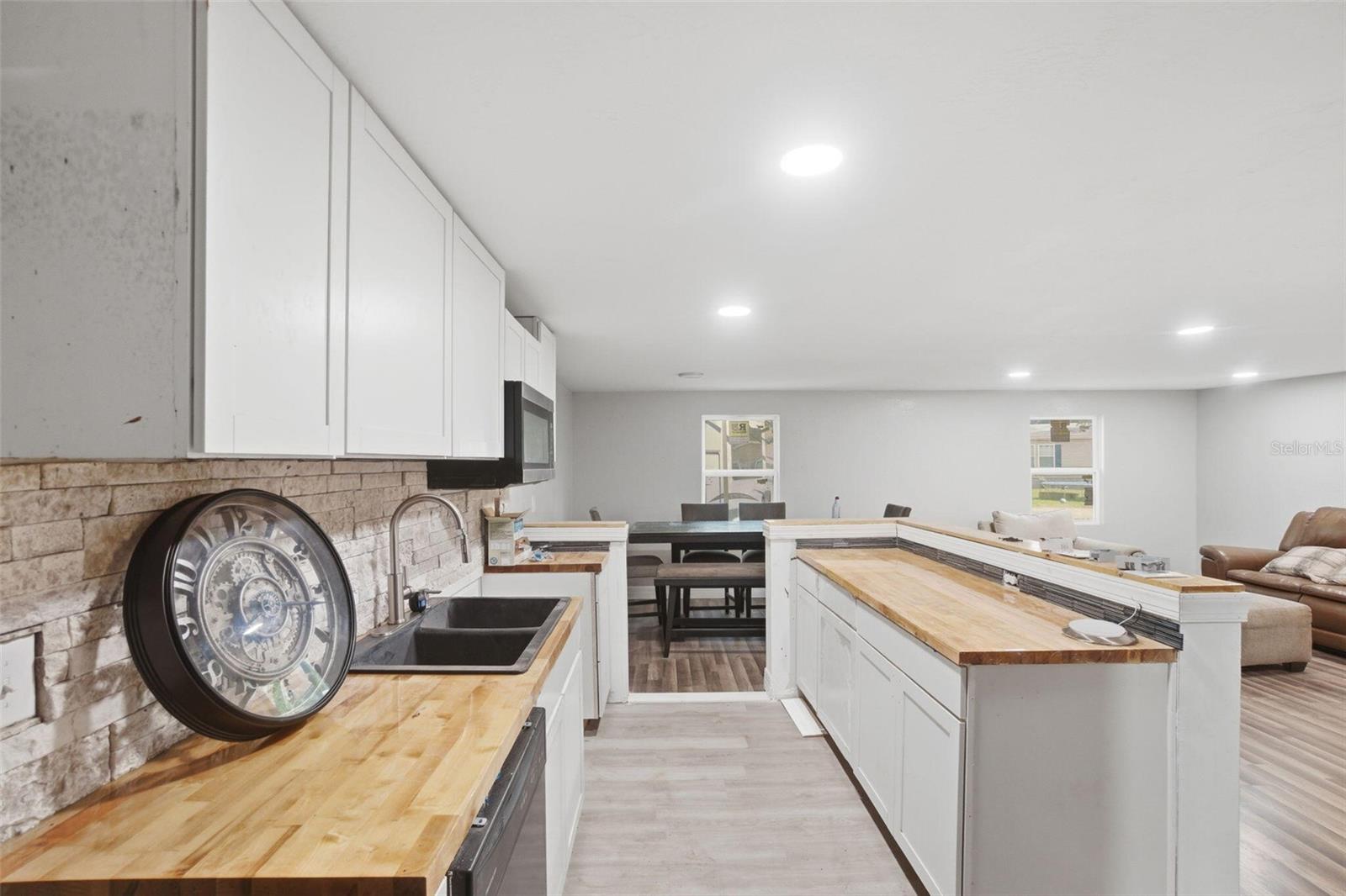 6945 NE 5TH PL, OCALA, FL, 34470