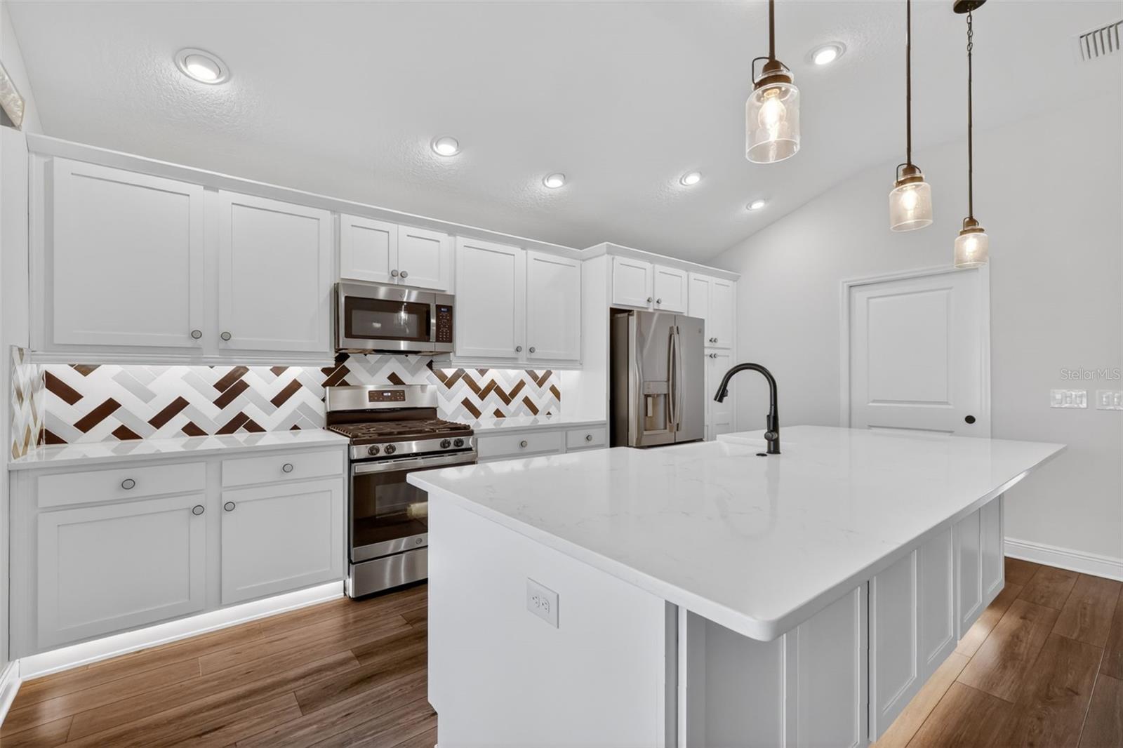 912 TRIFU TER, THE VILLAGES, FL, 32163