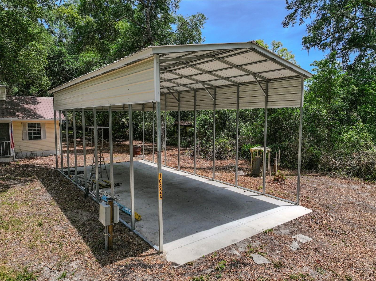 10324 SKEWLEE RD, THONOTOSASSA, FL, 33592
