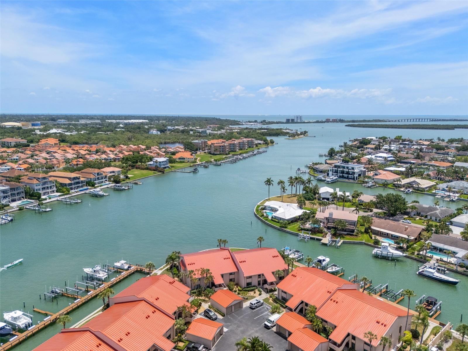 4740 BRITTANY DR S #31, ST PETERSBURG, FL, 33715