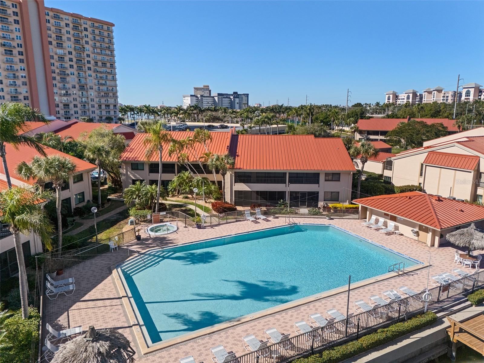 4740 BRITTANY DR S #31, ST PETERSBURG, FL, 33715