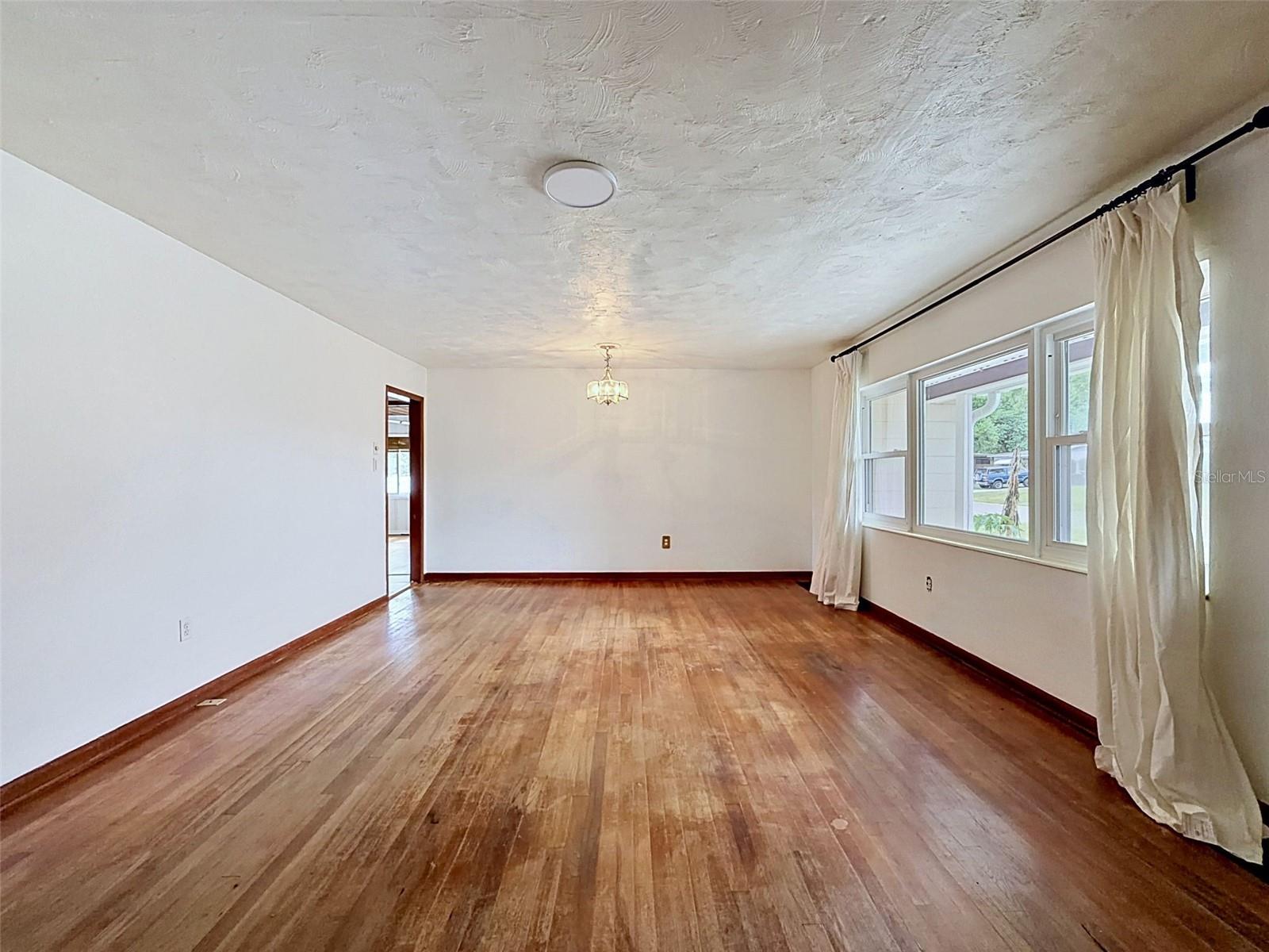 2518 W NORTH ST, TAMPA, FL, 33614